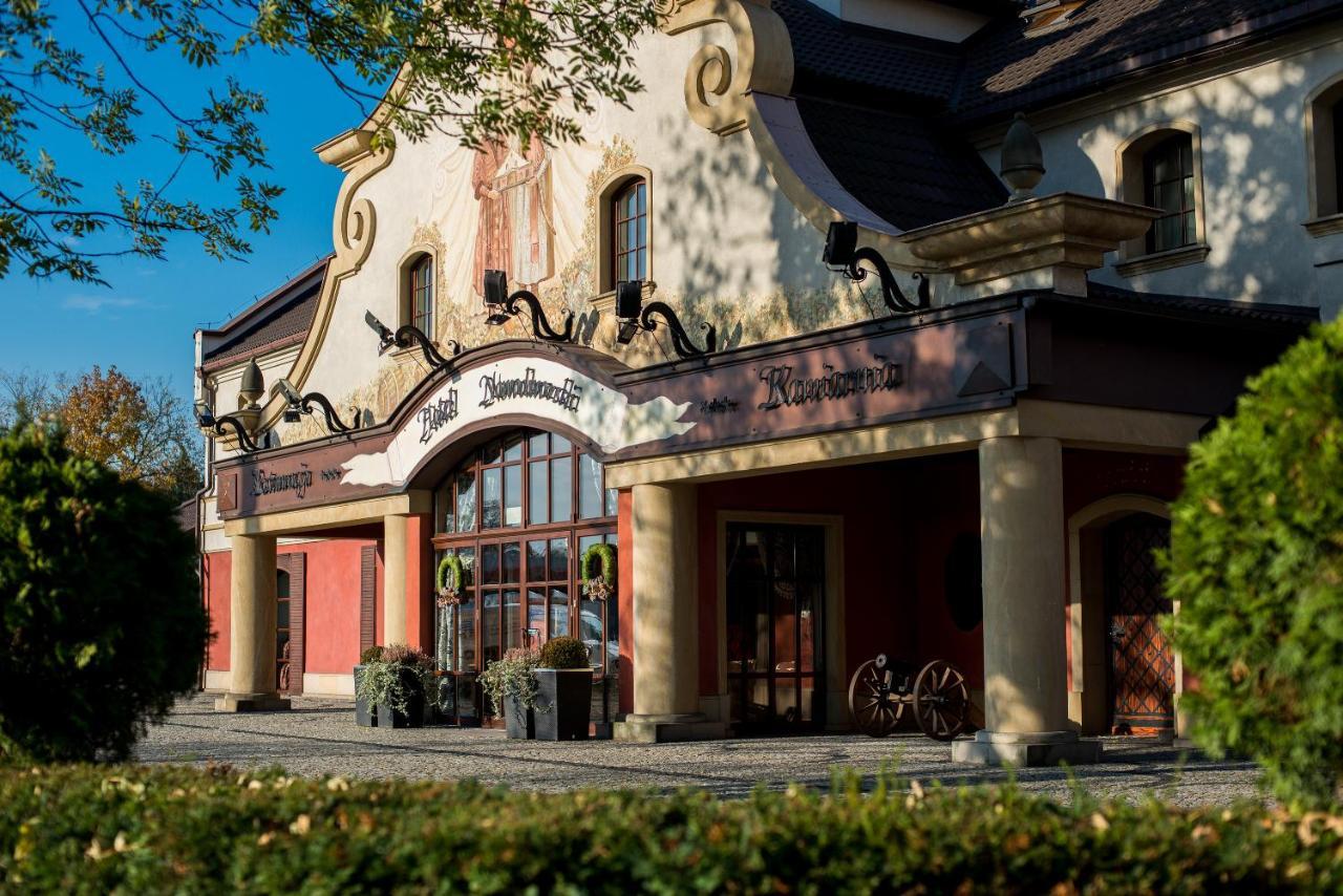 Hotel Nowodworski Legnica Exterior photo